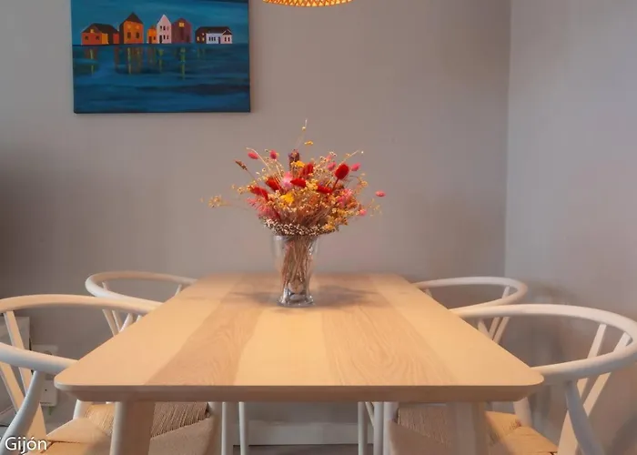 Appartement Avg Aguado 44 *