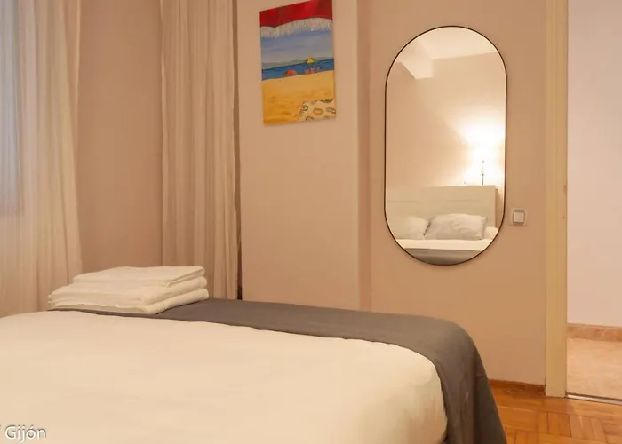 Διαμέρισμα Avg Aguado 44 Χιχόν