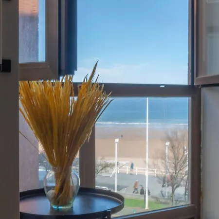 Av Aguado 44 * Gijón